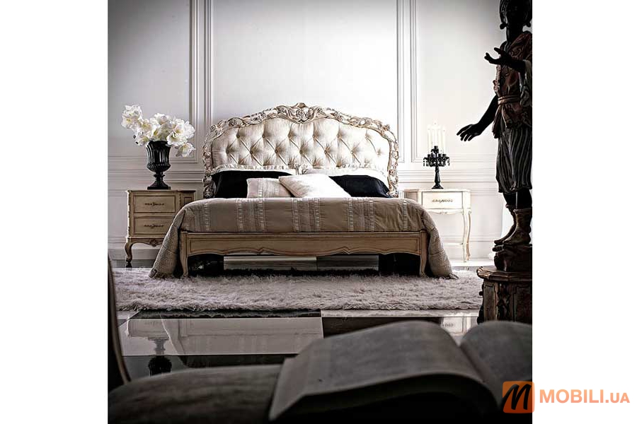 Спальный гарнитур в классическом стиле CHIARA