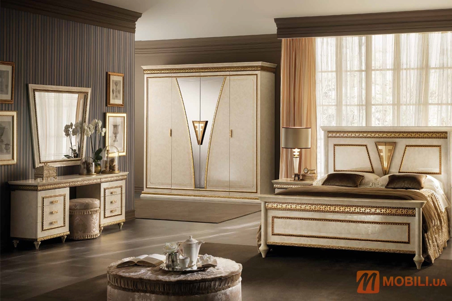 Спальня в классическом стиле FANTASIA
