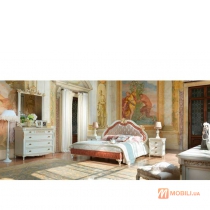 Спальный гарнитур выполнен в классическом стиле CONTEMPORARY 21