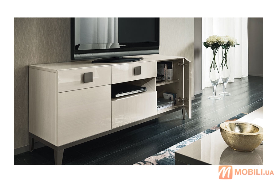 Мебель в гостиную, современный стиль MONT BLANC