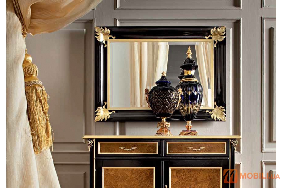 Зеркало в обработке с золотом CASANOVA