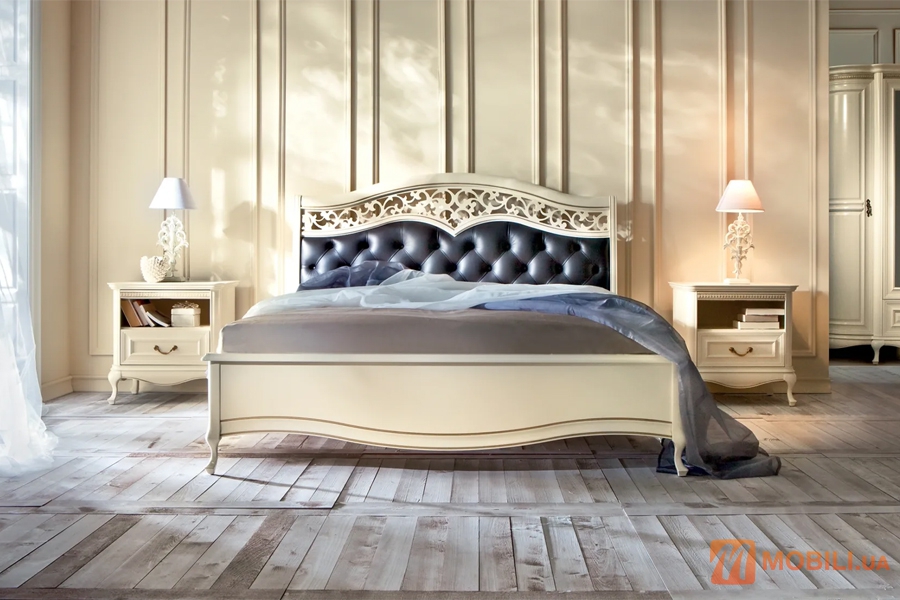 Спальня в классическом стиле, изготовлена ​​из натурального дерева VERONA