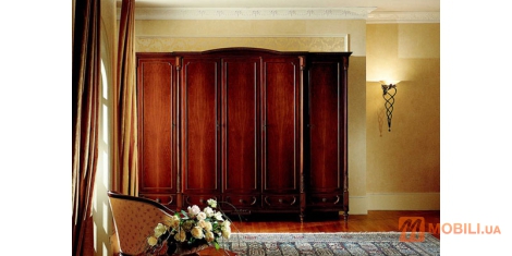 Шкаф в классическом стиле ISTARI
