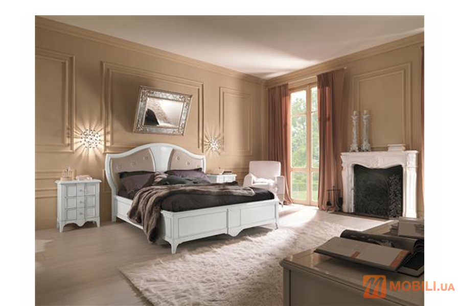 Спальня в классическом стиле ESTRO