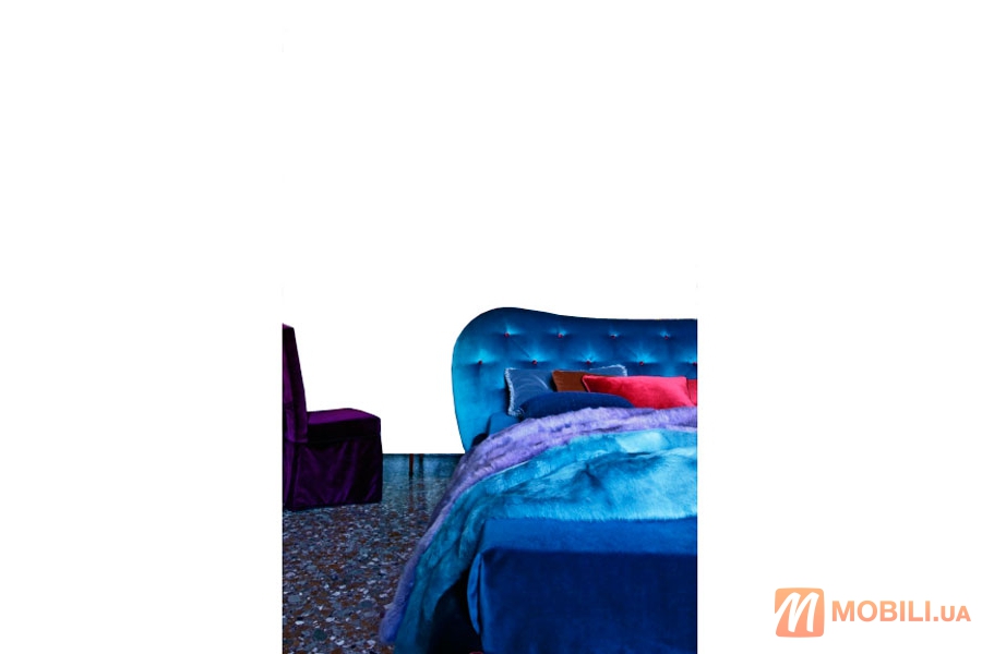 Кровать двуспальная в современном стиле TWILLS