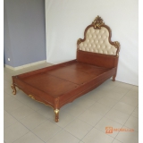 Кровать в стиле барокко ART DECO