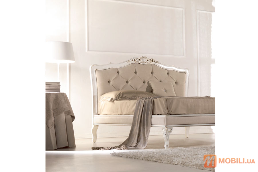 Кровать в классическом стиле LISA